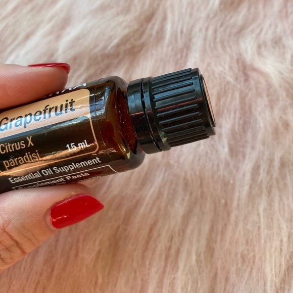dōTERRA Grapefruit (new) - Picture 2 of 3